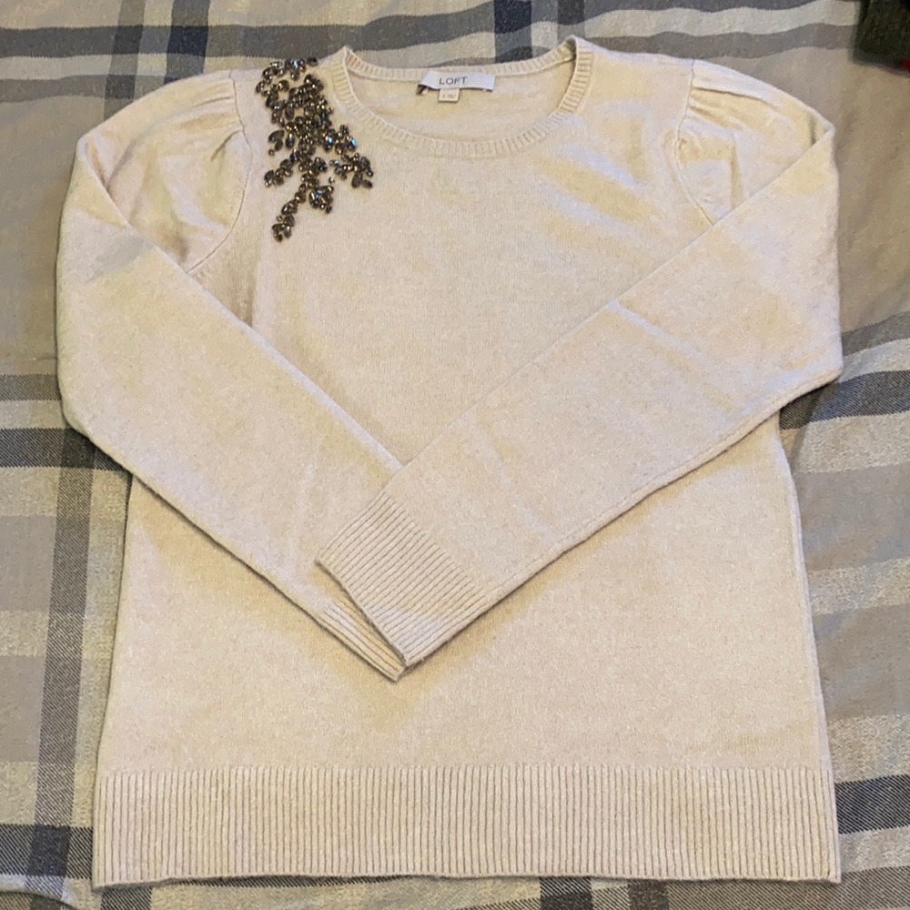 LOFT JEWELED PUFF SLEEVE SWEATER